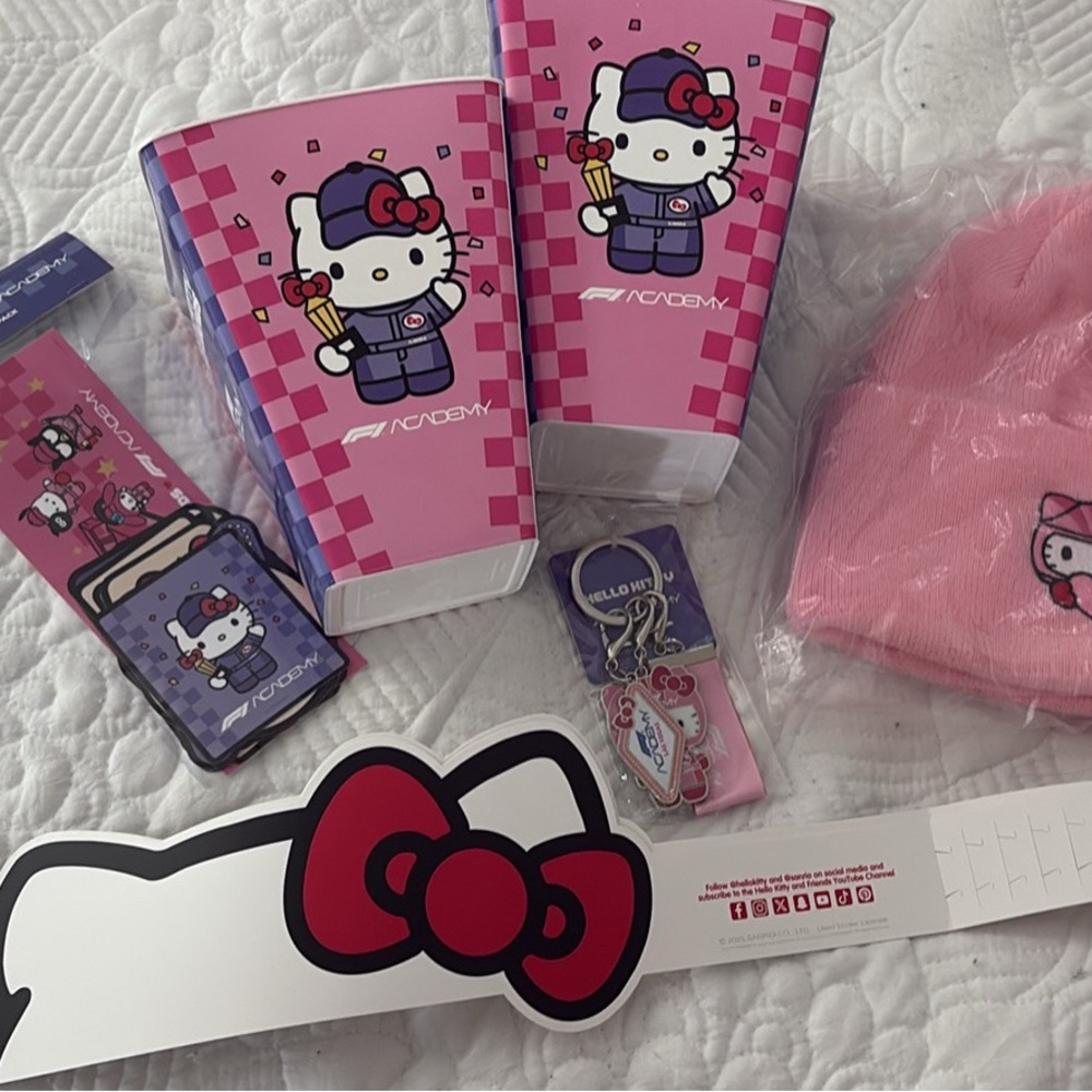 Hello Kitty Pink and Purple Accessories Set
